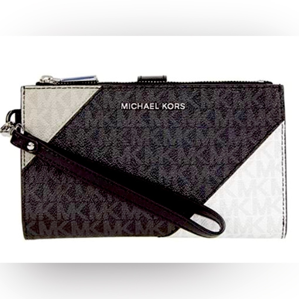 Michael Kors Jet Set Travel Double Zip Wristlet! Brand new!